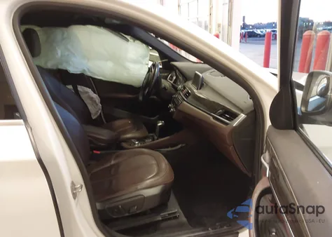 2016 BMW X1 xDrive28I из США, поврежденный, VIN WBXHT3C35G5E52420